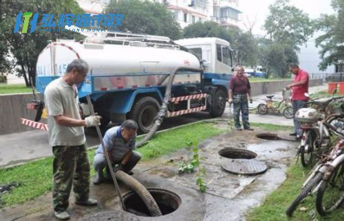 上海浦东新区东明路沉淀池清理